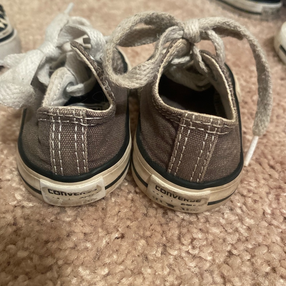 4 pairs of shoes